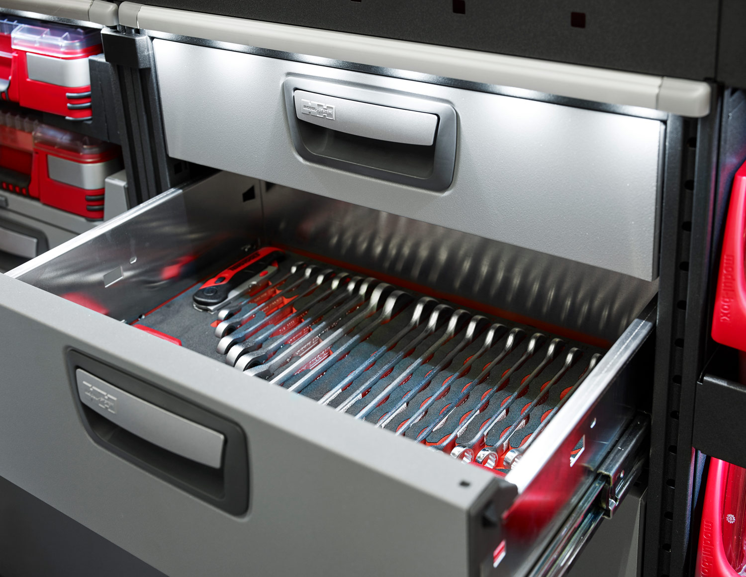 Example of modul-system drawer with spanners organised